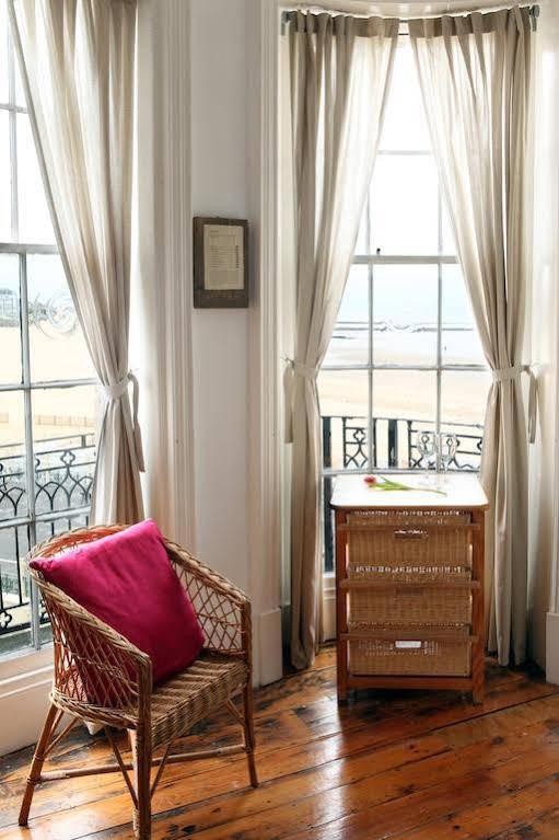 Beachview Guest House Accommodations Маргейт Екстериор снимка